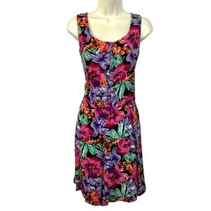 1980’s Floral Sleeveless Romper - Multicolor 😍
